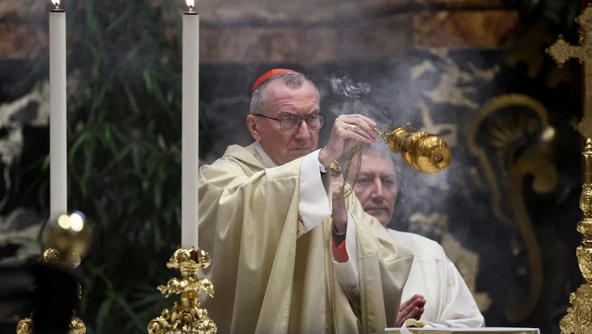 ვატიკანის სახელმწიფო მდივანი - უკრაინელების მიერ თეთრი დროშის აღმართვის შესახებ განცხადებით პაპ ფრანციკეს მშვიდობის მისაღწევად დიპლომატიური გადაწყვეტისთვის პირობების შექმნა სურდა - პირველ რიგში, ცეცხლი აგრესორებმა უნდა შეწყვიტონ