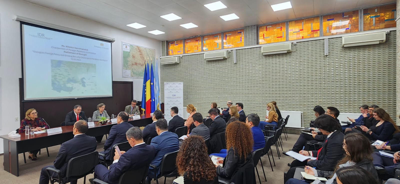 ნიკოლოზ სამხარაძემ რუმინეთის დიპლომატიის ინსტიტუტში საჯარო ლექცია წაიკითხა