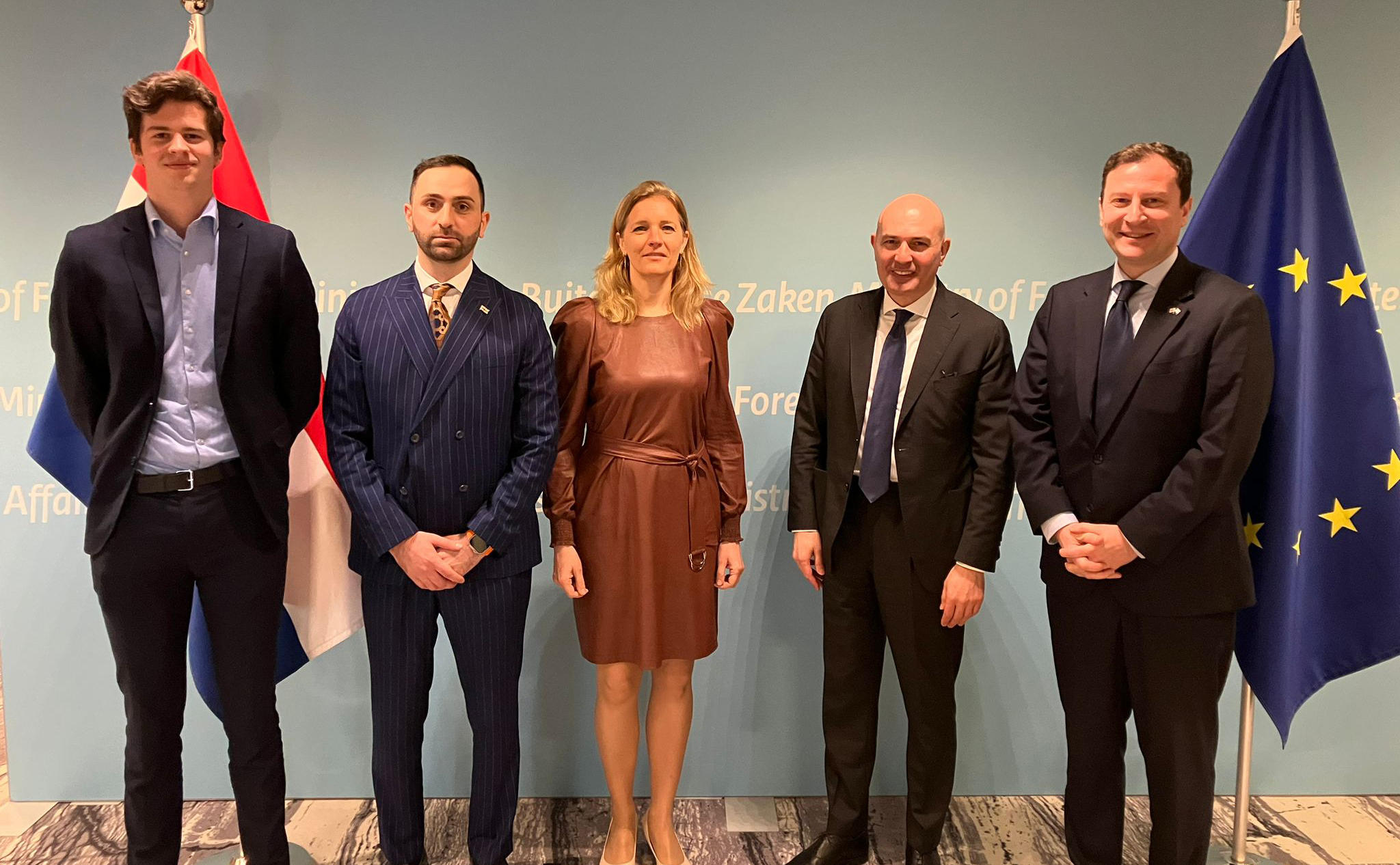 აფხაზეთის მთავრობის წარმომადგენლებმა ნიდერლანდების სამეფოში სამუშაო ვიზიტის ფარგლებში შეხვედრა გამართეს