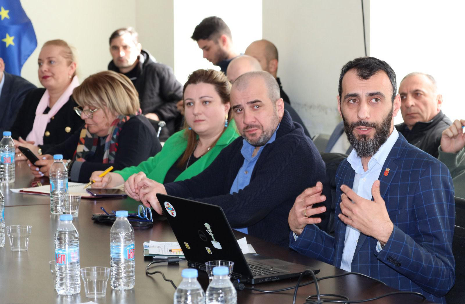 ამბროლაურისა და ონის მუნიციპალიტეტებში დაცული ტერიტორიების განვითარების შესაძლებლობების განხილვის მიზნით, ადგილობრივი ხელისუფლების წარმომადგენლებთან სამუშაო შეხვედრები გაიმართა