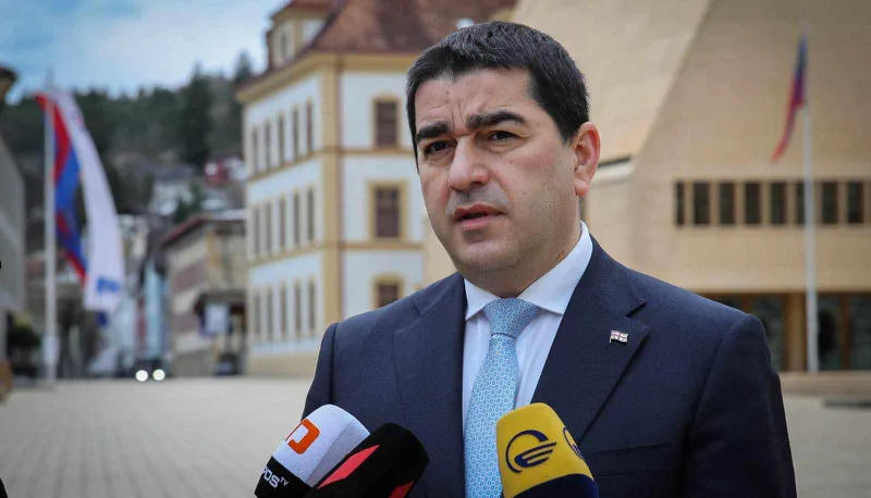 შალვა პაპუაშვილი ე.წ. ლგბტ პროპაგანდის საწინააღმდეგო საკონსტიტუციო ცვლილებებზე - მნიშვნელოვანია, რომ საზოგადოებისგან არის მხარდაჭერა და ჩვენ  ამ მხარდაჭერას პარლამენტს გავაცნობთ