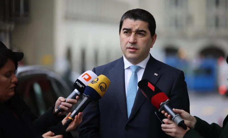 შალვა პაპუაშვილი - ევროკავშირიდან ერთ-ერთი მაღალი თანამდებობის პირმა დამიდასტურა, რომ სხვა ქვეყნებშიც არსებობს წუხილი „ევროპის დემოკრატიის ფონდთან“ დაკავშირებით, რომ ისინი აფინანსებენ რადიკალურ ჯგუფებს