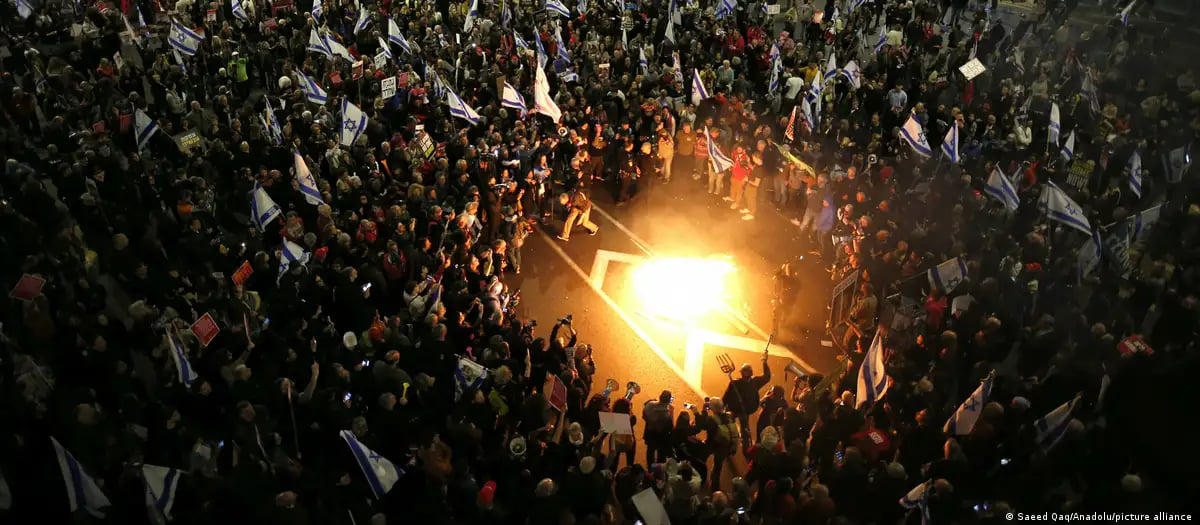 ისრაელში მძევლების გათავისუფლებისა და ვადამდელი არჩევნების ჩატარების მოთხოვნით საპროტესტო აქციები გაიმართა