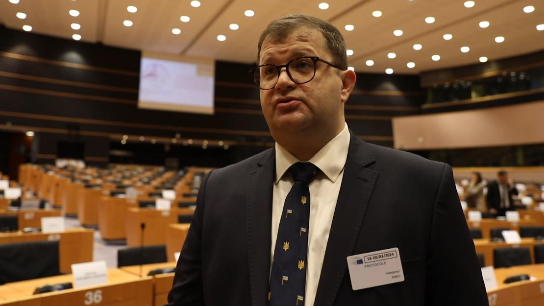 უკრაინის წარმომადგენელი „ევრონესტის“ ასამბლეაზე „ქართული ოცნების“ რეზოლუციის დაინიცირების ჩავარდნაზე - არ ვიცი, რატომ არ ესაუბრა ქართული დელეგაციის თავმჯდომარე ევროპარლამენტარებს, მას ხელმოწერები არც ქართული ოპოზიციისთვის უთხოვია