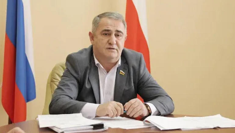 ალექსანდრ პლიევი აცხადებს, რომ გავრცელებული ინფორმაცია, „სამხრეთ ოსეთის“ რუსეთთან შეერთების შესახებ რეფერენდუმზე, სიცრუეა