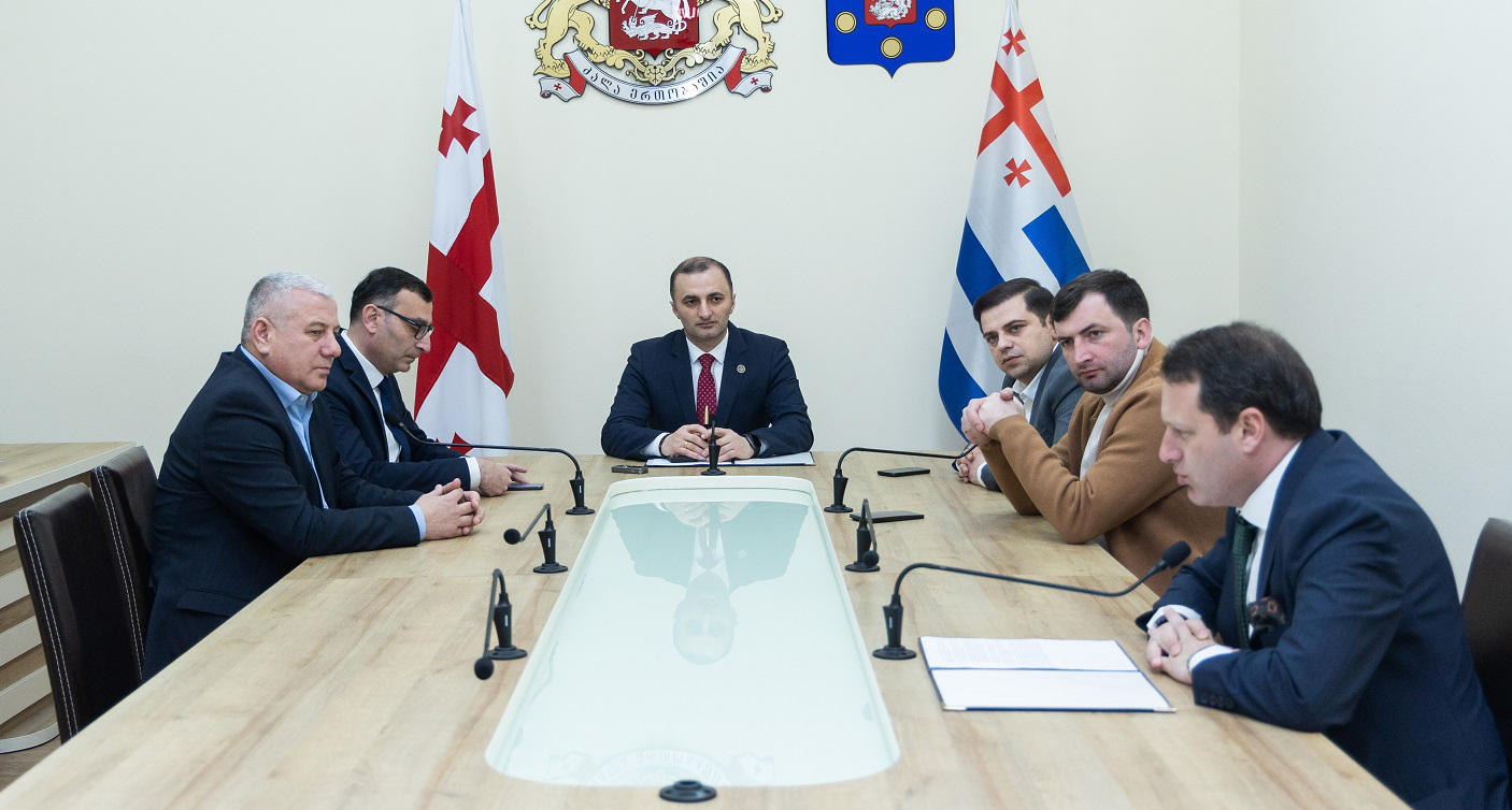 აჭარის უმაღლესი საბჭოს ბიუროს სხდომაზე საფინანსო-საბიუჯეტო და ეკონომიკურ საკითხთა კომიტეტის შემადგენლობაში ცვლილება განიხილეს