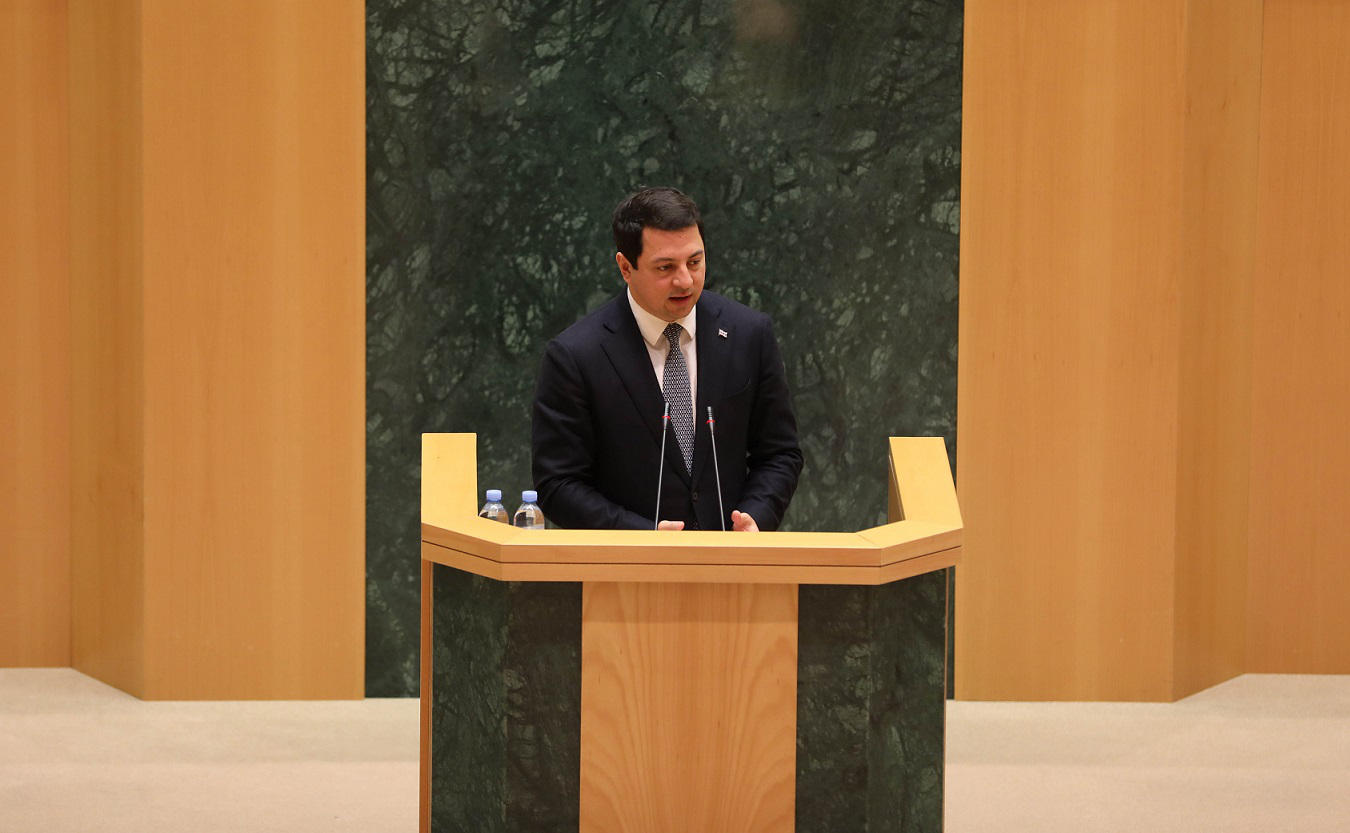 არჩილ თალაკვაძე ოპოზიციას - უვიზო მიმოსვლის რეჟიმი რომ ჰქონოდა მაშინ საქართველოს, შუქის ჩამქრობი არ დარჩებოდა ქვეყანაში, რაც თქვენ აქ ხალხს დამართეთ და რა დღეშიც ადამიანები ჩააგდეთ - თქვენ გეკუთვნით ემიგრაციის რეკორდი