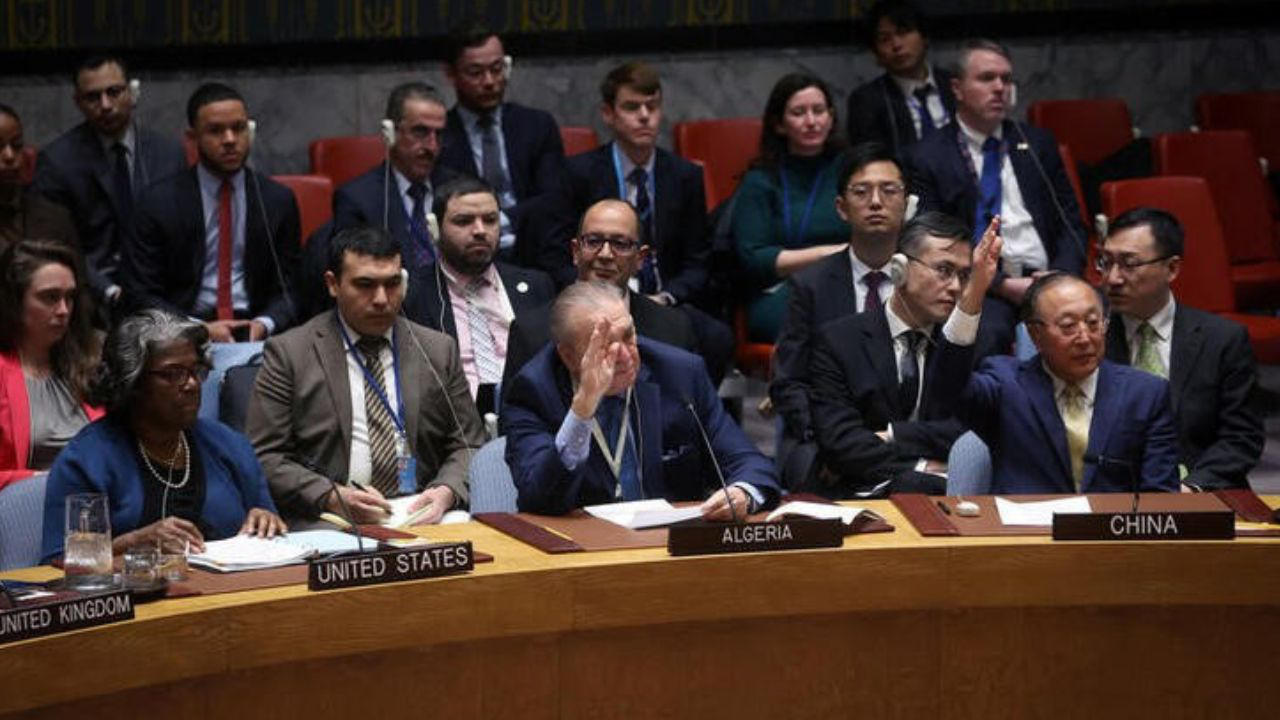 „ჰამასი“ აცხადებს, რომ გაერო-ს უშიშროების საბჭოში ღაზაში ცეცხლის შეწყვეტის შესახებ აშშ-ის რეზოლუციაზე რუსეთისა და ჩინეთის მიერ ვეტოს დადებას მიესალმება