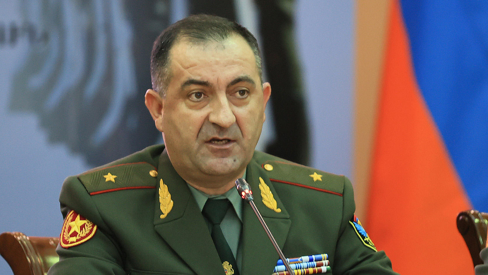 სომხეთის გენშტაბის ხელმძღვანელი - ჩვენ მიწას არ დავთმობთ