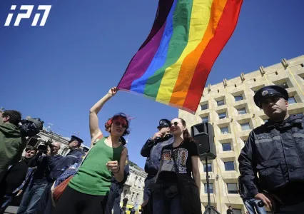 Согласно конституционным изменениям, собрания ЛГБТ-сообщества в ряде случаях запрещаются