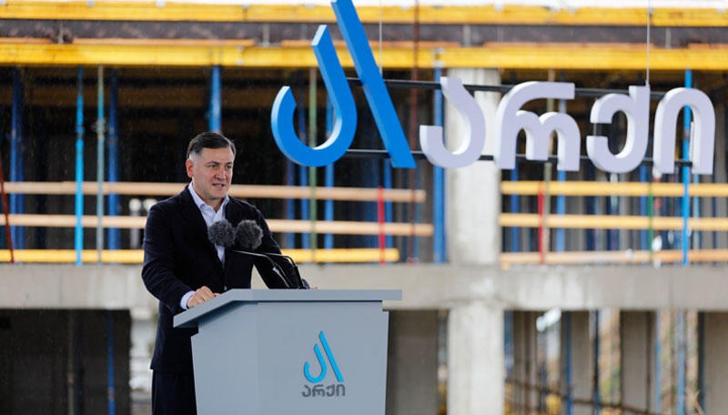 არქიმ ელიტარული კომპლექსის „არქი რივერთაუნის“ პრეზენტაცია გამართა