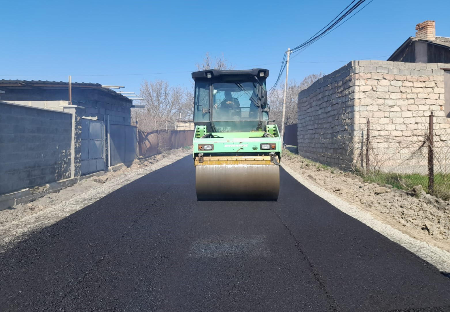 სოფელ ბერბუკში შიდა საუბნო გზის რეაბილიტაცია გრძელდება