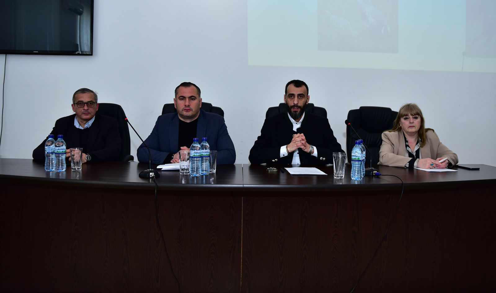 ლანჩხუთის მუნიციპალიტეტის ტერიტორიაზე სამონადირეო მეურნეობის მოწყობის საკითხთან დაკავშირებით შეხვედრა გაიმართა