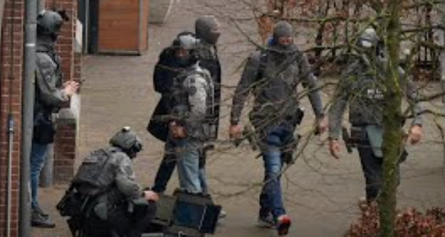 ნიდერლანდების ქალაქ ედეს ერთ-ერთ ბარში აყვანილი სამი მძევალი გათავისუფლებულია