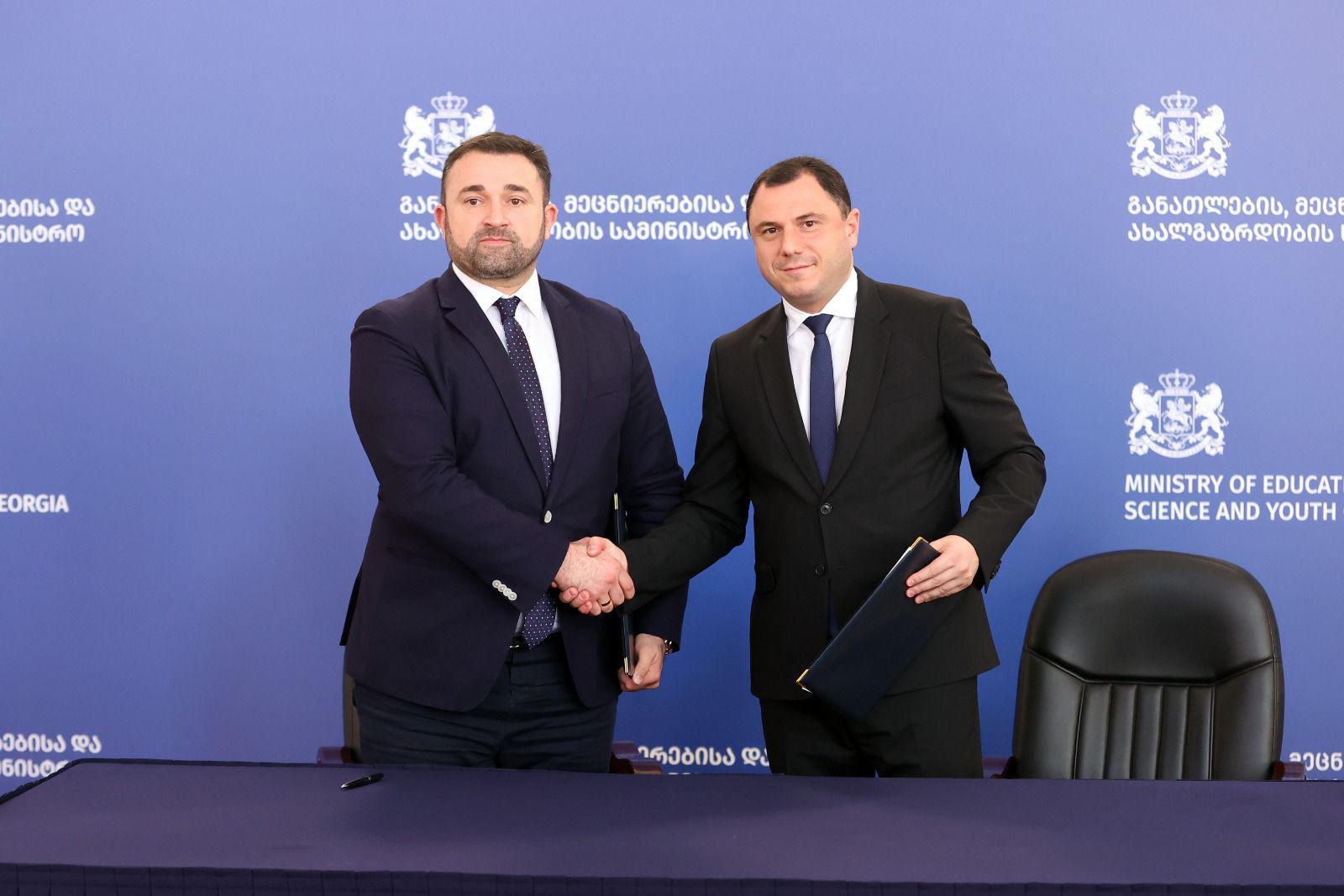 განათლების, მეცნიერებისა და ახალგაზრდობის სამინისტროს და ცენტრალურ საარჩევნო კომისიას შორის ურთიერთთანამშრომლობის მემორანდუმი გაფორმდა