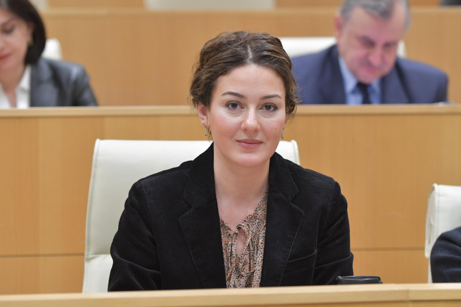 ქეთევან თურაზაშვილი - პარლამენტში თუ ვინმე საუბრობს ფემიციდზე, ოჯახში ძალადობაზე, ნაადრევ ქორწინებაზე, ისევ ქალები ვართ - ანუ, რა გამოდის, რომ ეს ხმა ჯერ უნდა შეამციროთ და საერთოდ აღარ უნდა ისმოდეს?