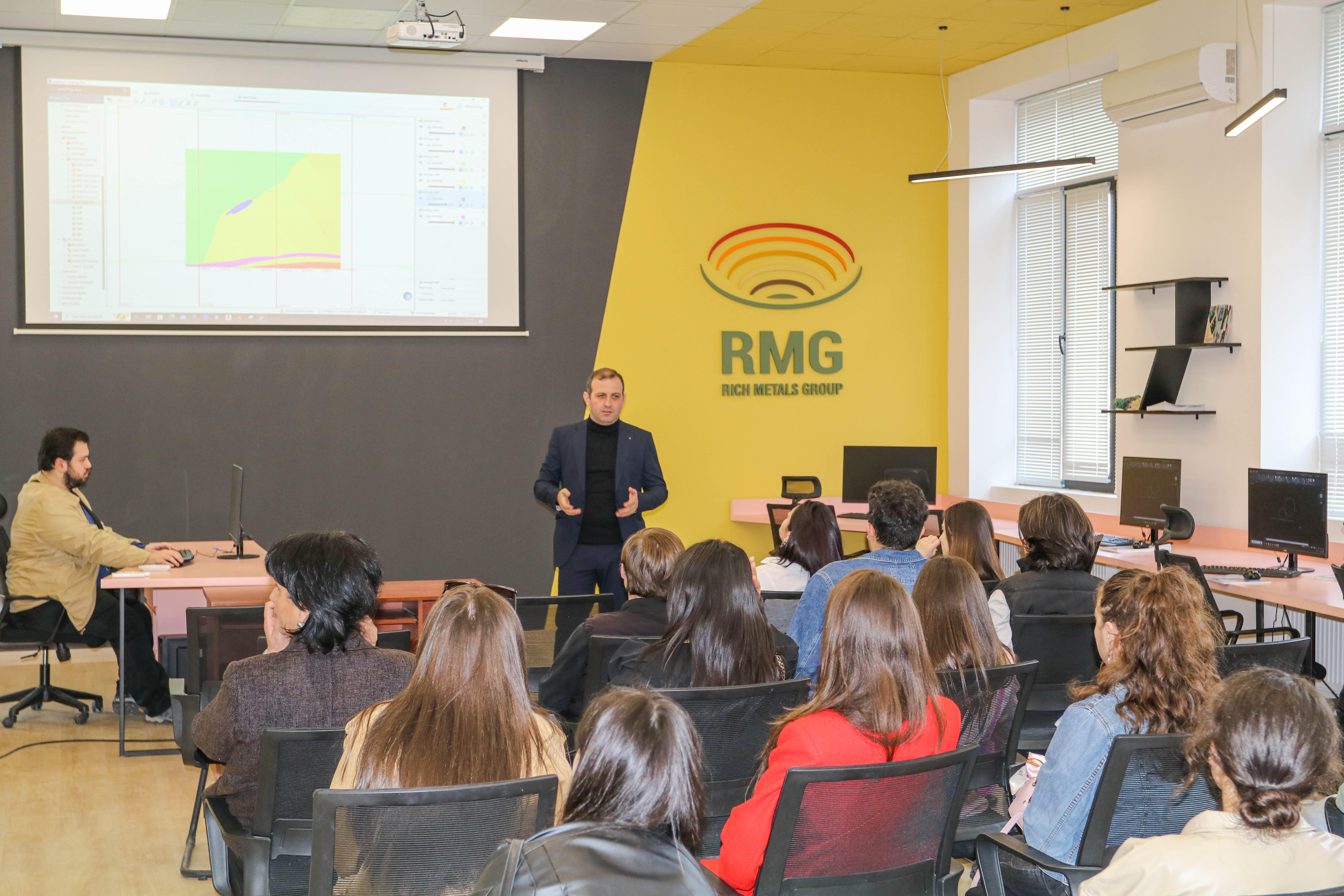 სტუ-ს სამთო-გეოლოგიურმა ფაკულტეტმა დამამთავრებელი კლასის მოსწავლეებისათვის ახალი პროექტი დაიწყო