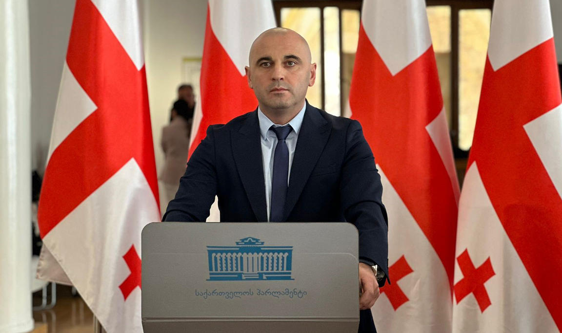 ლევან ხაბეიშვილი - 20 წუთში ერთხელ ერთ პარლამენტარს აძევებენ, უკაცრავად, მაგრამ მდინარაძეს და ოხანაშვილს რომ მოეწონებათ, ეგეთი კითხვები სად შევაგროვოთ?!