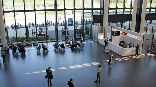 რუსეთის თავდაცვის სამინისტროს ინფორმაციით, ქვეყნის 5 რეგიონში 53 უკრაინული დრონი ჩამოაგდეს - სარატოვის აეროპორტში დროებითი შეზღუდვები დაწესდა