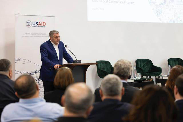 კახა კახიშვილი USAID-ის ადგილობრივი თვითმმართველობის პროგრამის შემაჯამებელ ღონისძიებაში  მონაწილეობდა