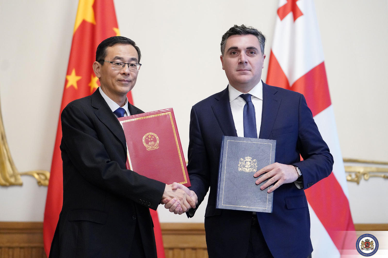 „საქართველოსა და ჩინეთის მთავრობას შორის ორდინალური პასპორტების მფლობელთა სავიზო მოთხოვნებისგან ორმხრივად გათავისუფლების შესახებ“ შეთანხმებას ხელი მოეწერა