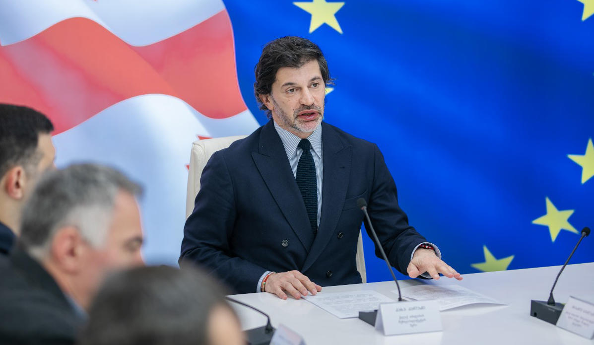 კახა კალაძე - მოსახლეობამ უნდა იცოდეს, ვინ არის ქვეყნის მოყვარე და ვინ არის მტერი - მტრობაა, როდესაც დასავლეთი რევოლუციურ სცენარს და ისეთ ორგანიზაციებს აფინანსებს, რომლებიც პოლარიზაციაში არიან ჩართულნი