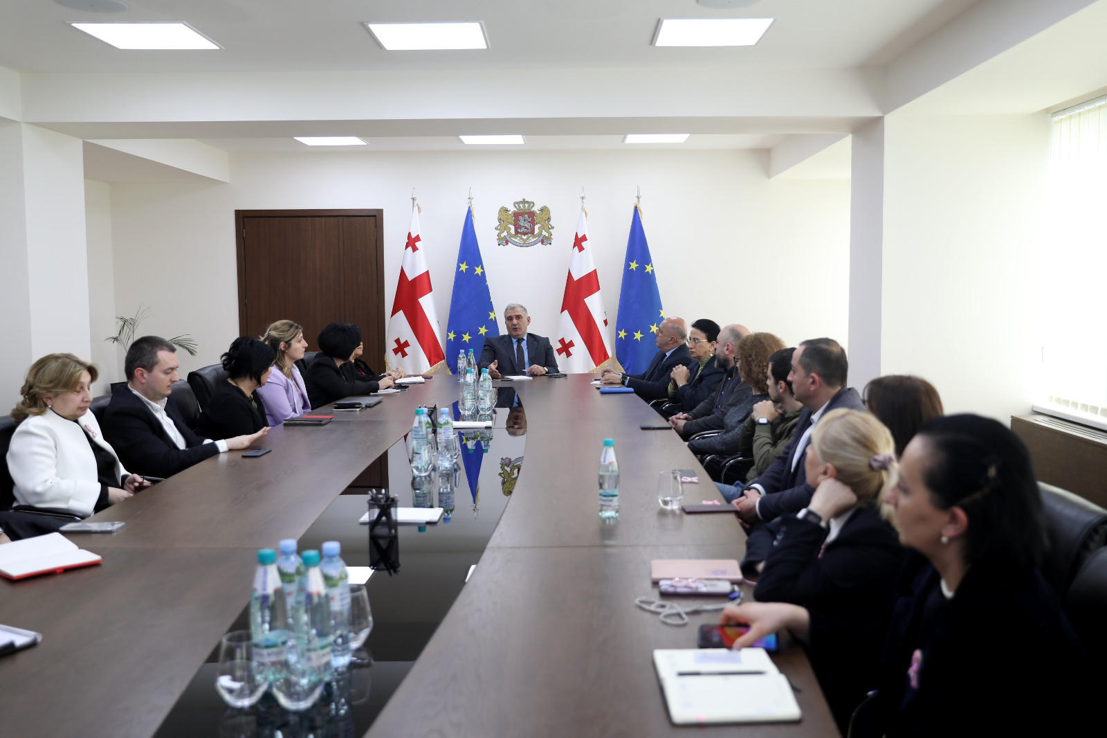 ონკოლოგიური პაციენტებისთვის მედიკამენტების მიწოდების უწყვეტი ჯაჭვის უზრუნველსაყოფად, ჯანდაცვის სამინისტროში შეხვედრა გაიმართა