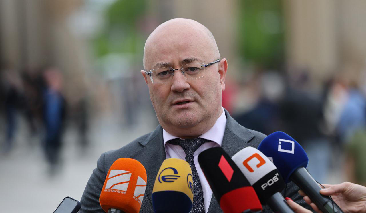 ლევან იზორია მაიკლ როთს - კრიტიკა და უგულებელყოფა სხვადასხვაა, თქვენ გქონდათ მცდელობა, საქართველოს მართლმადიდებელი ეკლესია მომავალი თაობისგან გაგემიჯნათ