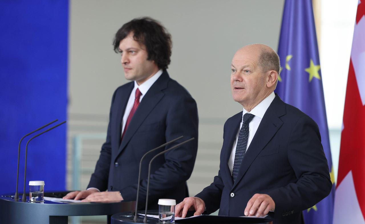 გერმანიის კანცლერი - საქართველოს აქტიური პარტნიორი ვიქნებით, რომ რაც შეიძლება მეტს მიაღწიოს ევროპისკენ მიმავალ გზაზე, იმ კრიტერიუმების შესრულების გზაზე, რომელიც ამისთვის საჭიროა