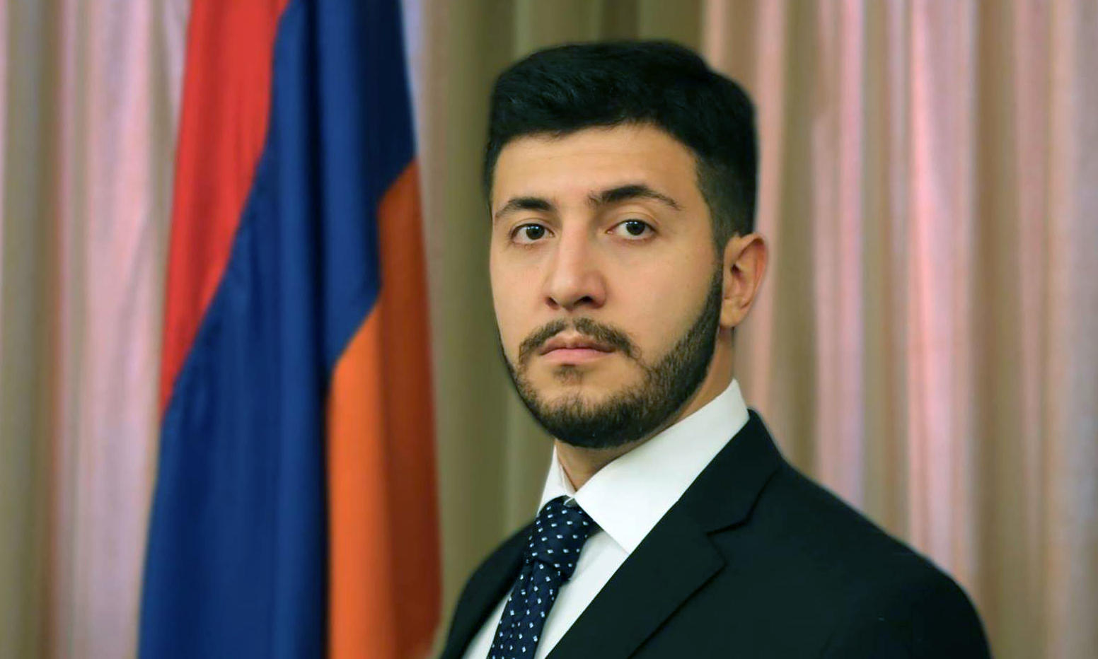 არეგ კოჩინიანი - „ზანგეზურის კორიდორის“ საკითხში მოსკოვის პოზიცია აღმოჩნდა საკვანძო, რის გამოც არა მარტო გართულდა სომხეთ-რუსეთის ურთიერთობები, არამედ სომხეთმა თავის საგარეო პოლიტიკაში სერიოზული კორექტივები შეიტანა