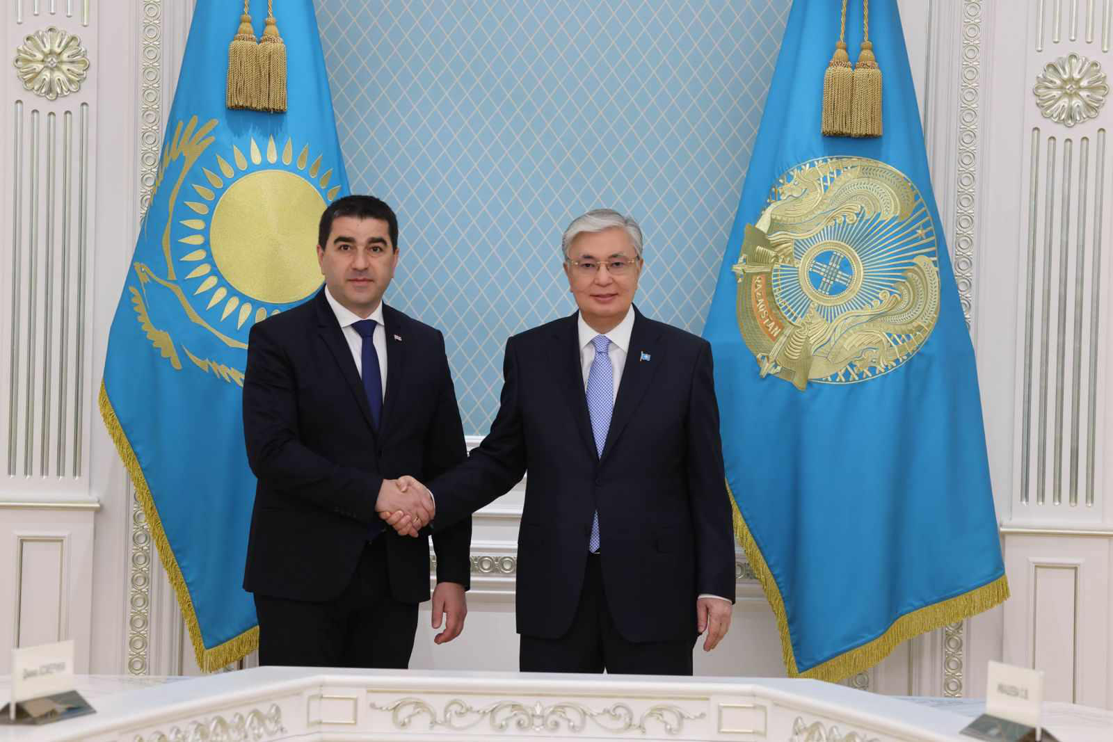 შალვა პაპუაშვილი ყაზახეთის პრეზიდენტს შეხვდა