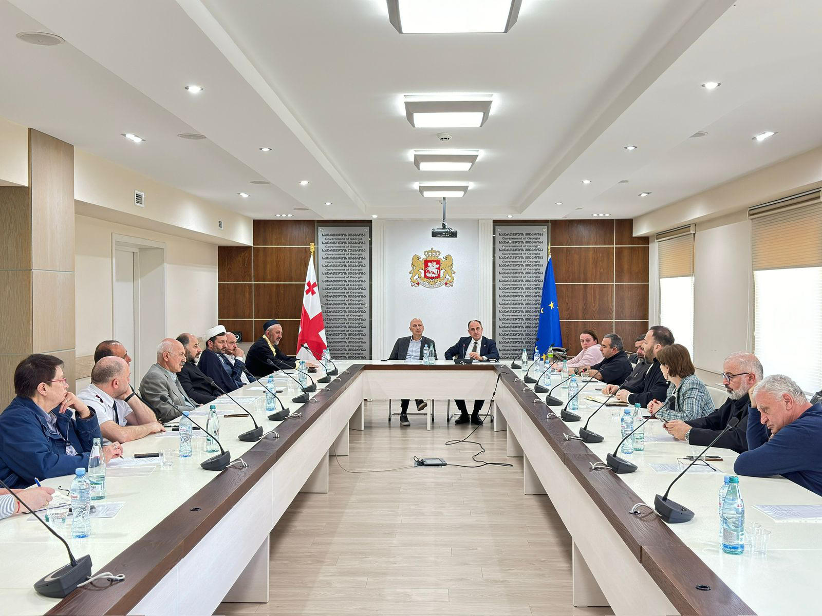 მთავრობის ადმინისტრაციაში ინტერრელიგიური სათათბირო შეიკრიბა