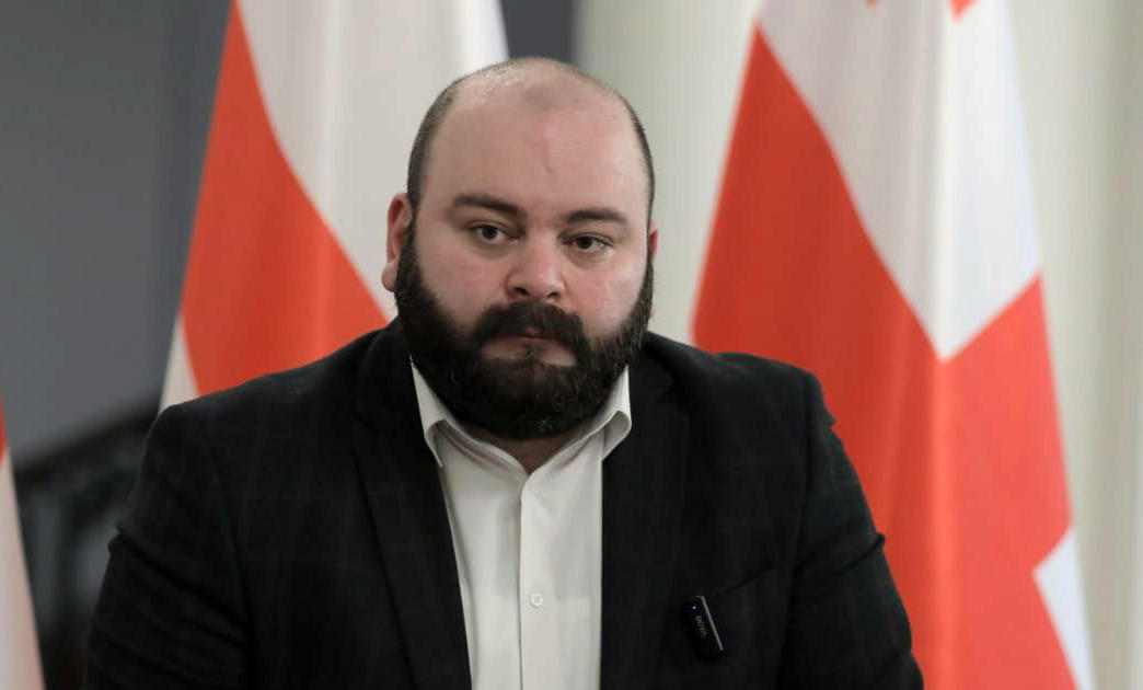 ბექა ლილუაშვილი - გენპროკურორად დაინიშნება ის, ვინც „ქართულ ოცნებას“ აწყობს - ის ცდილობს, სახელმწიფო ინსტიტუტებზე გავლენები გაიმყაროს, თუმცა არჩევნების შემდეგ ყველაფერი ჩამოეშლება, როგორც ბანქოს სახლი