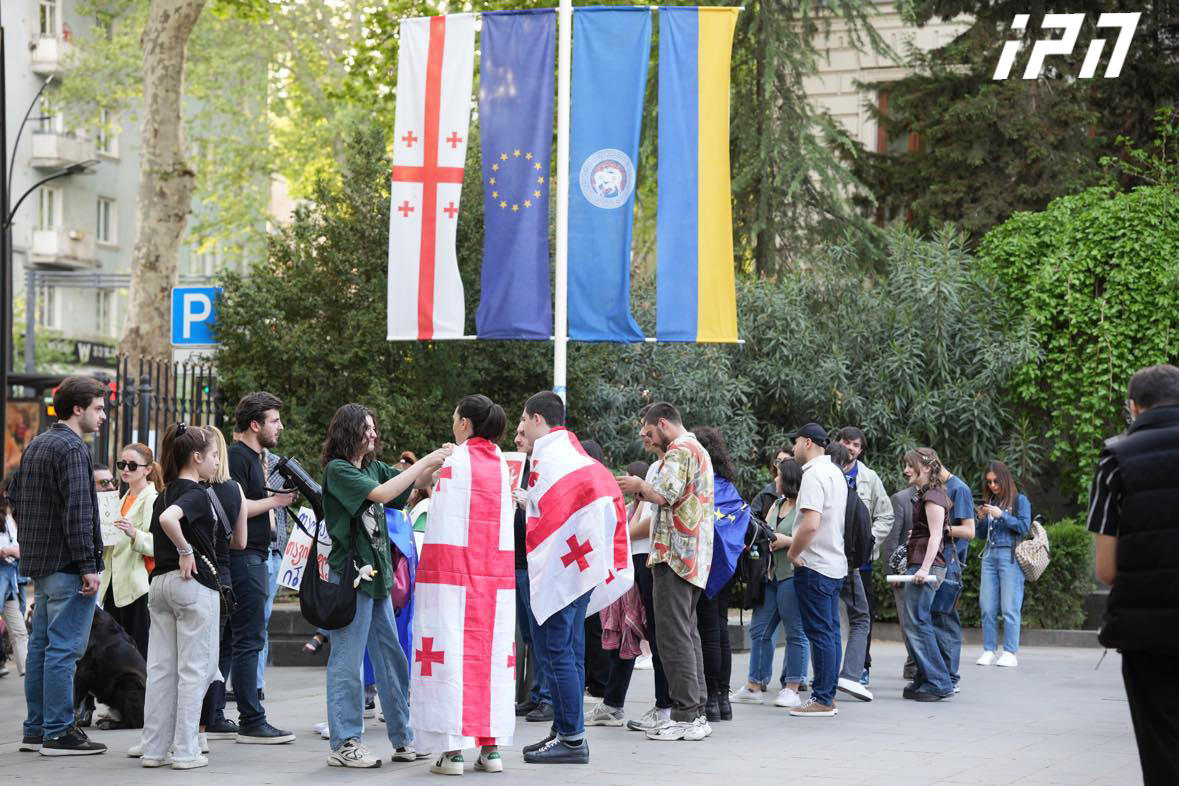 სტუდენტები - ვიწყებთ ხელმოწერების შეგროვებას, ჩვენი მოთხოვნაა, ირაკლი კობახიძემ აღარ გააგრძელოს თსუ-ში საქმიანობა