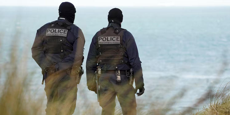 ლა-მანშის სრუტის გადალახვის მცდელობისას სულ მცირე 5 მიგრანტი დაიღუპა