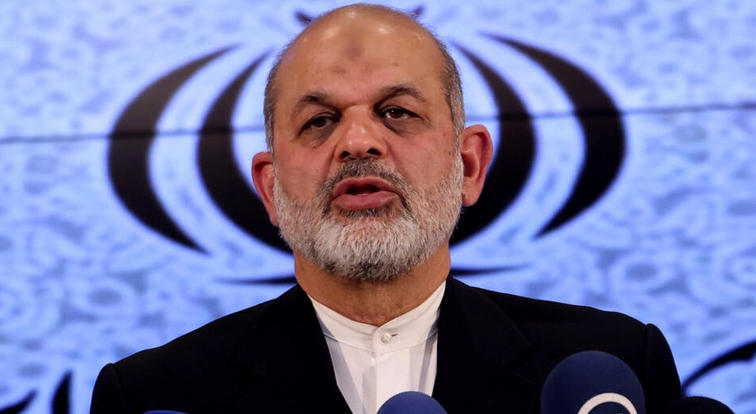 არგენტინამ, 1994 წელს ბუენოს-აირესში ებრაული კულტურის ცენტრის აფეთქების გამო, ინტერპოლს ირანის შინაგან საქმეთა მინისტრის დაკავების თხოვნით მიმართა