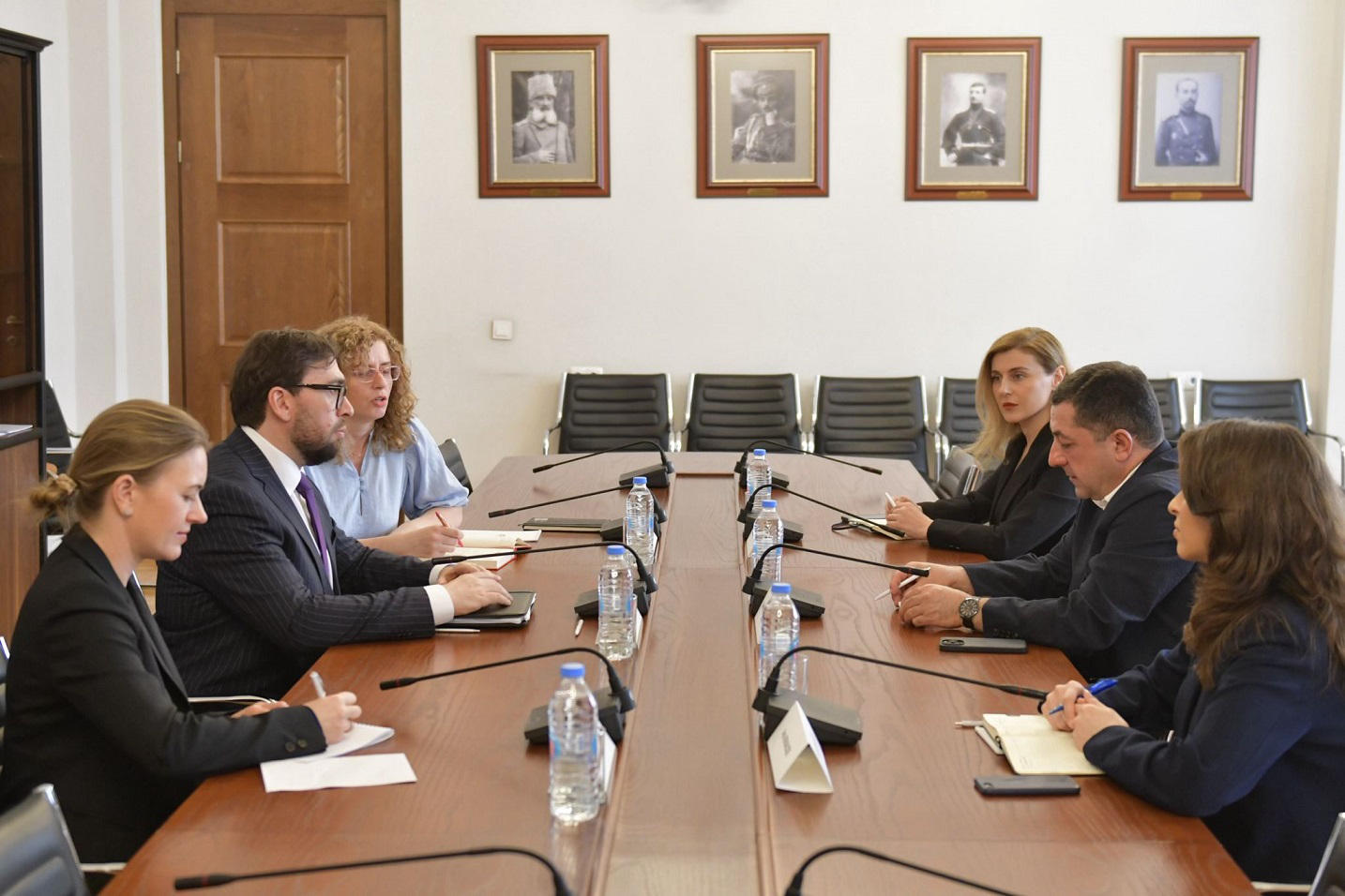 ალექსანდრე ტაბატაძე ნატო-ს სამეკავშირეო ოფისის ხელმძღვანელს, ალექსანდრე ვინიკოვს შეხვდა