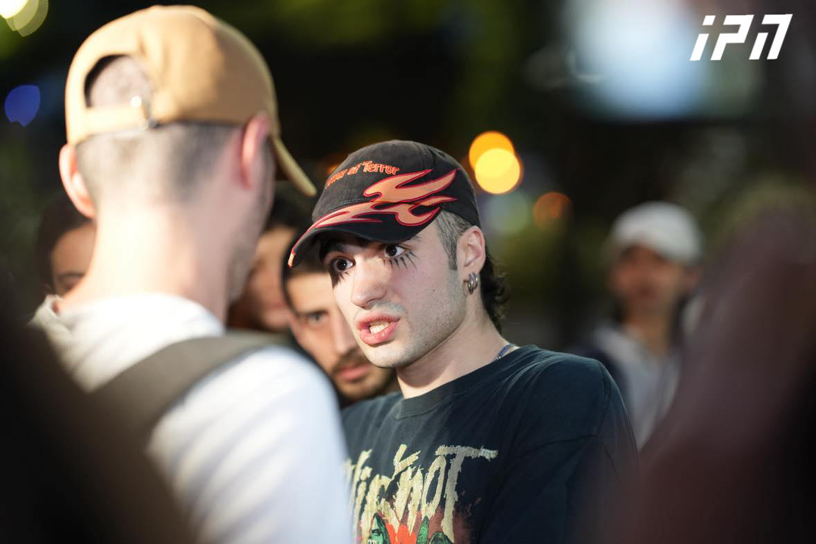 ბაბუის ინფორმაციით, ლაზარე გრიგორიადისს, რომელიც აქციაზე დააკავეს, დაზიანებები სახის არეში აქვს მიყენებული