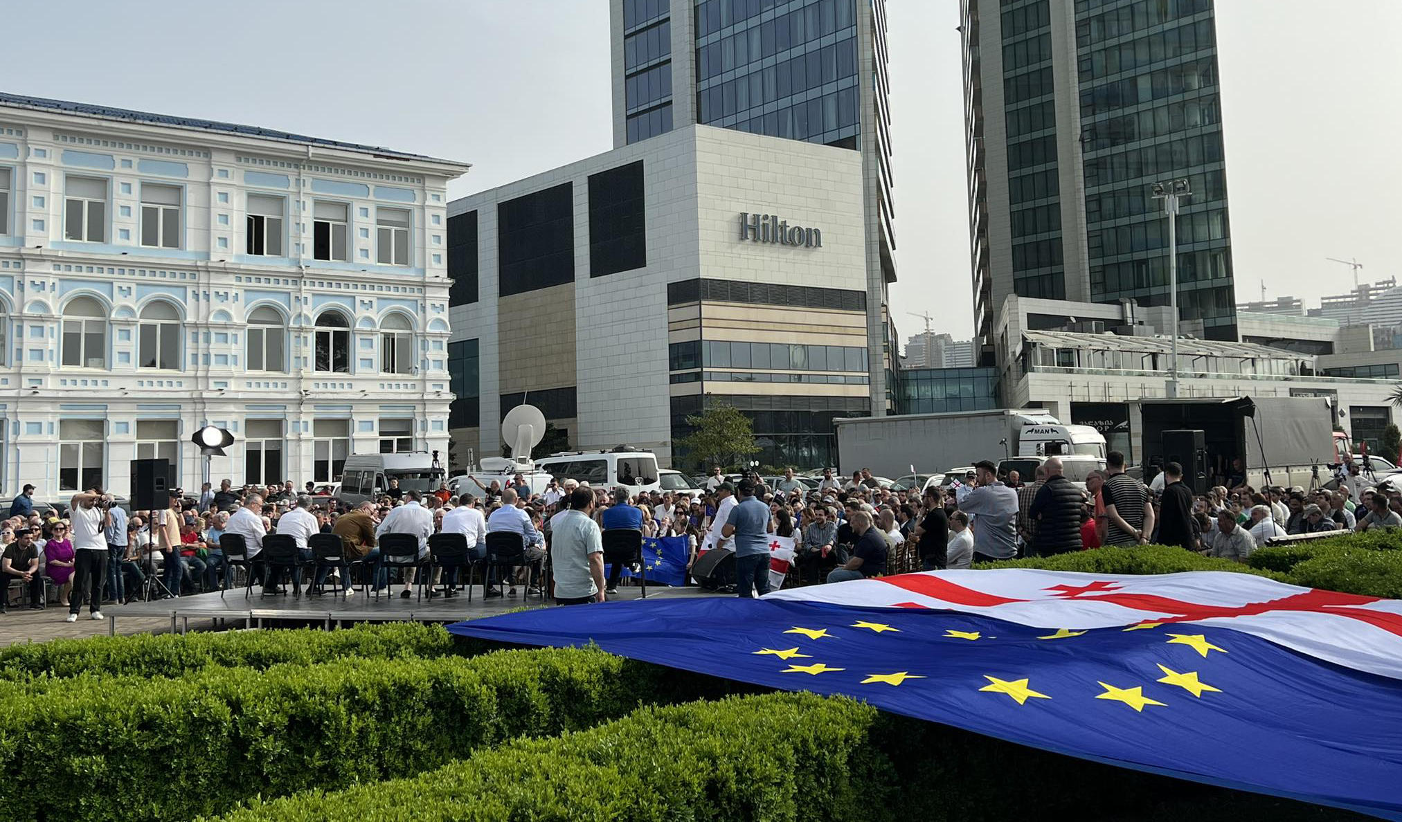 ბათუმში ოპოზიციური პარტიების საპროტესტო აქცია ევროპის მოედანზე დასრულდა
