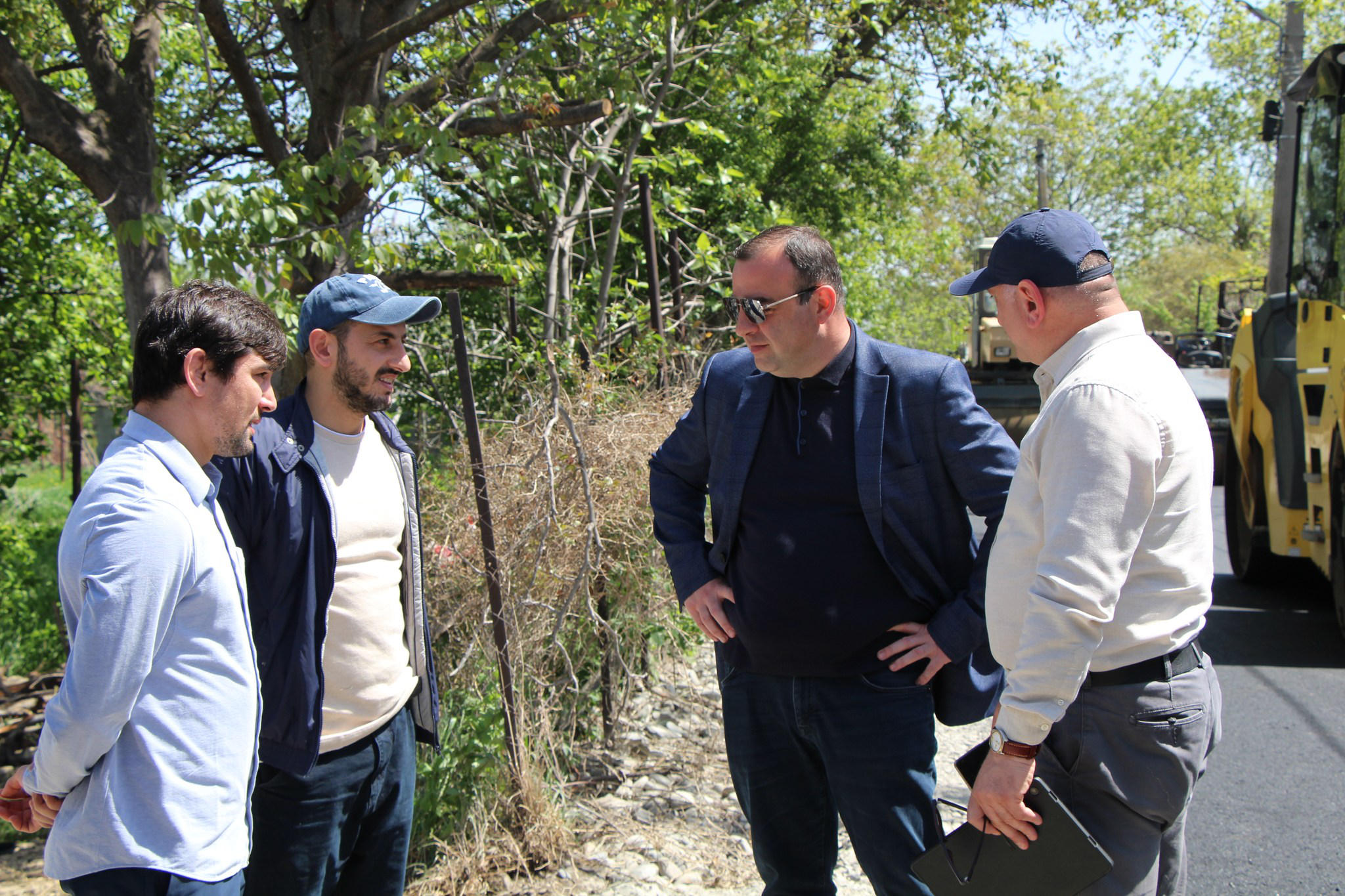 ვლადიმერ ხინჩეგაშვილმა შიდა ქართლის სახელმწიფო რწმუნებულთან ერთად გორის მუნიციპალიტეტში მიმდინარე ინფრასტრუქტურული პროექტები დაათვალიერა