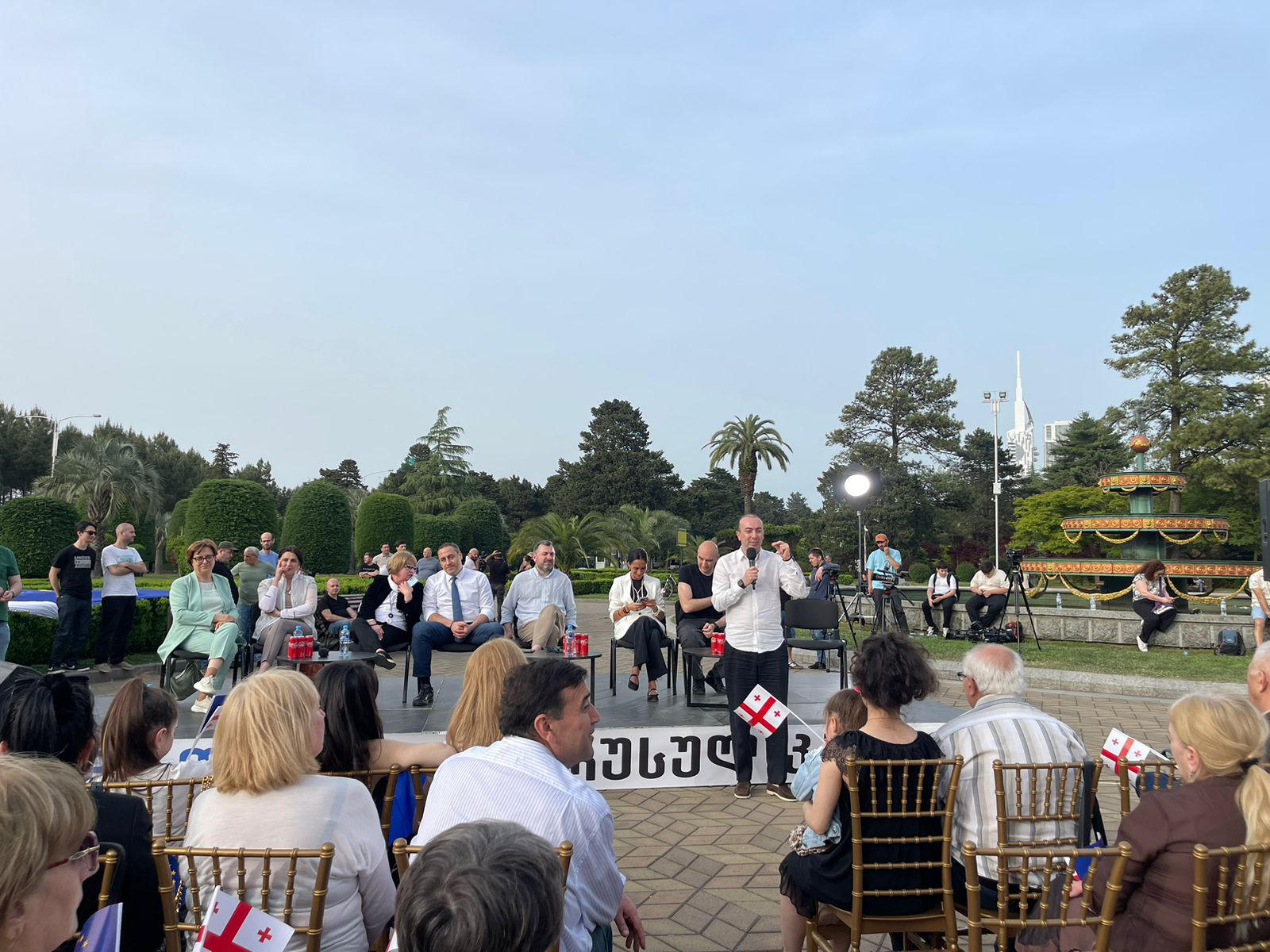 დავით ხაჯიშვილი - რუსული კანონით ევროკავშირში არავინ გველოდება, ამიტომ არა რუსულ კანონს, არა რუსულ მთავრობას და კი ევროპას