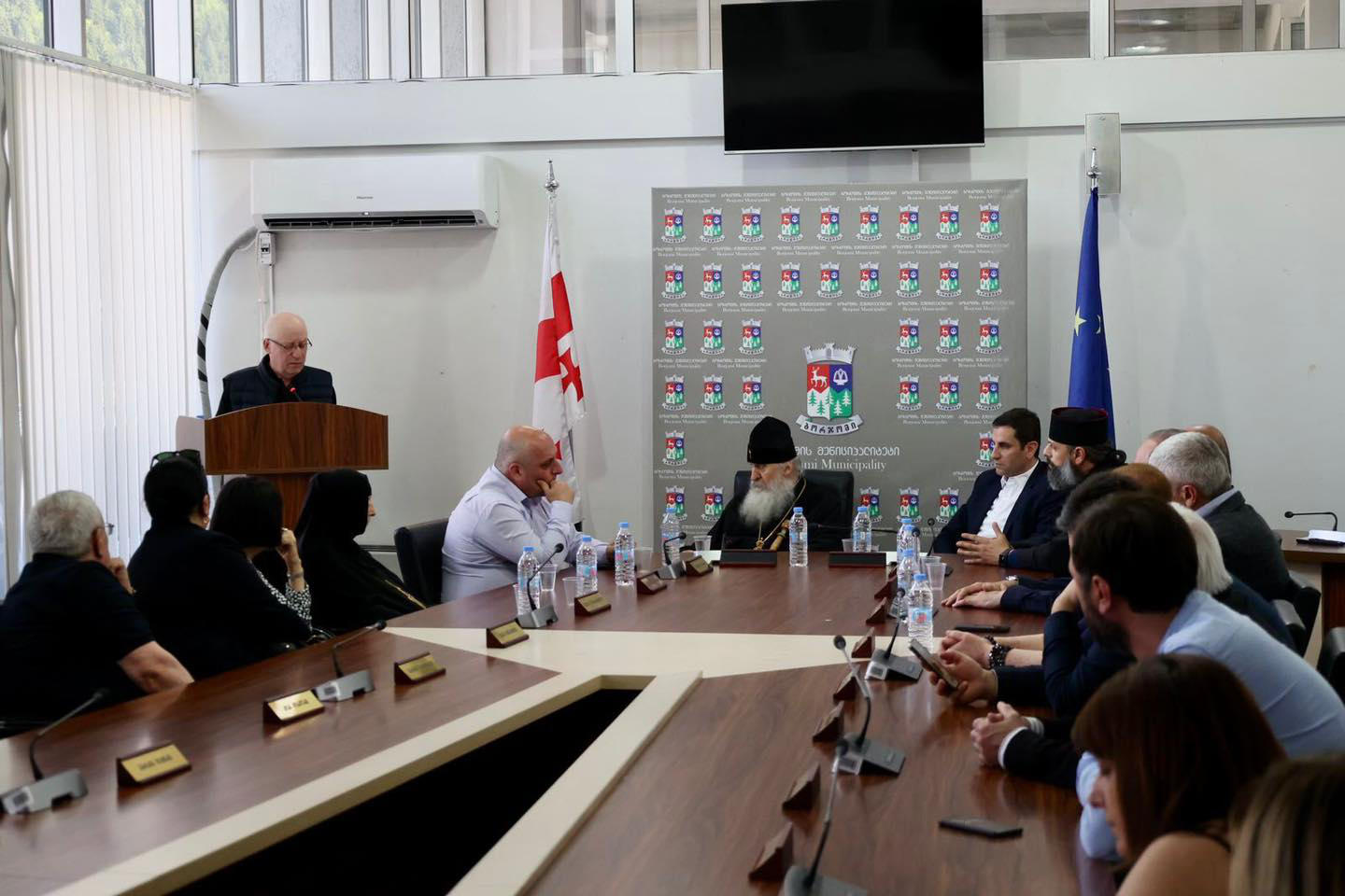 ბორჯომისა და ბაკურიანის ეპარქიაში საგანმანათლებლო კვირეული იმართება თემაზე „სამშობლოს სიყვარული ქართულ ლიტერატურაში“