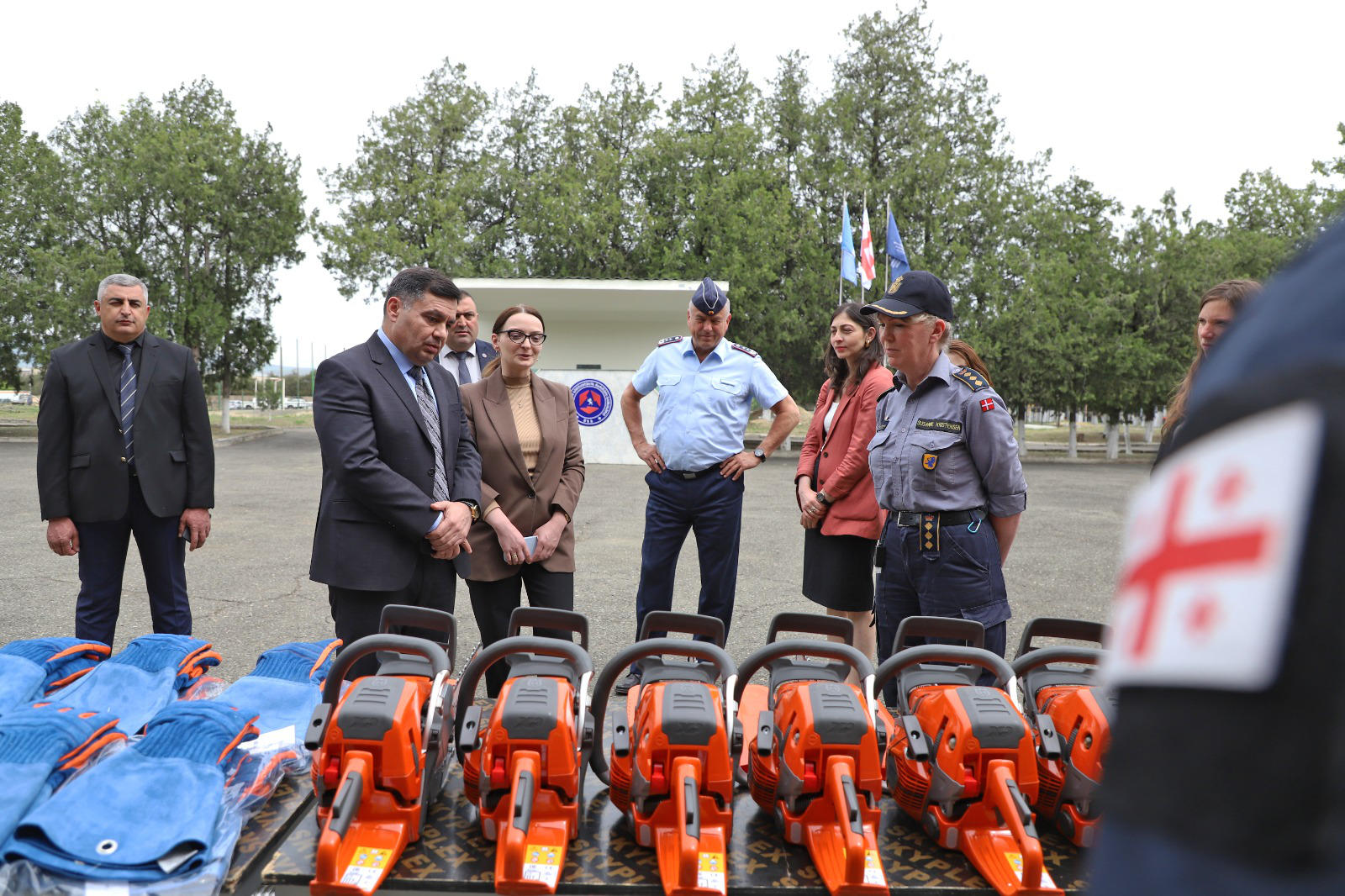 სახანძრო-სამაშველო ძალების დეპარტამენტს ტყის ხანძრებზე ეფექტიანი რეაგირებისთვის უახლესი მოდელის სპეციალური აღჭურვილობა გადაეცა