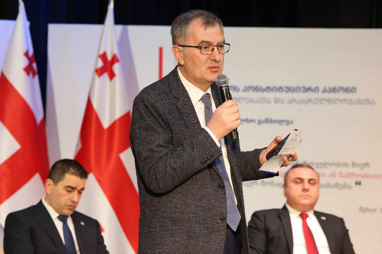 სოზარ სუბარი - 2017 წელს, იძულებული გავხდით კონსტიტუციაში ჩაგვეწერა, რომ ქორწინება არის ქალისა და მამაკაცის ურთიერთობა, ახლა იძულებული გავხდით ჩავწეროთ, რომ ქორწინება „გენეტიკური ქალისა და გენეტიკური მამაკაცის“ ურთიერთობაა