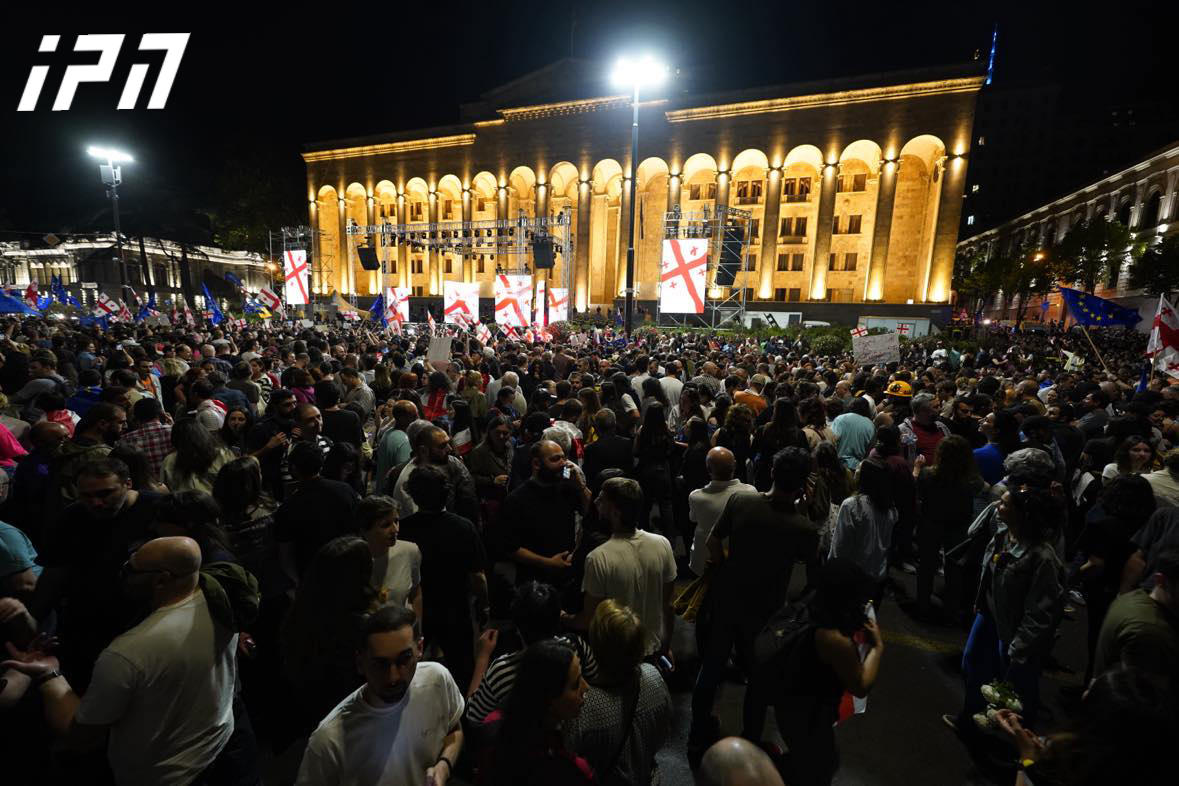 საია - ამ დროისთვის, არ არსებობს მშვიდობიანი აქციის დაშლის კანონისმიერი წინაპირობა - მოვუწოდებთ შსს-ს არ გამოიყენოს აქტიური სპეციალური საშუალებები მშვიდობიანი დემონსტრანტების მისამართით, ჩვეული უკანონო პრაქტიკით