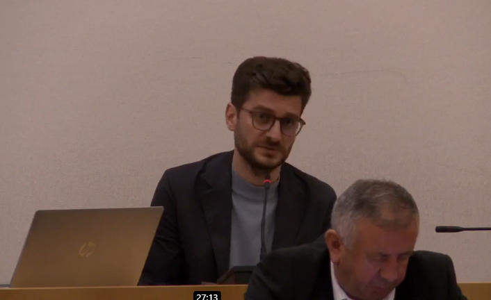 გურამ იმნაძე „ქართულ ოცნებას“ - უნდა თქვათ, რომელ დონორ ორგანიზაციასთან შეთანხმების პირობით გაიწვიეთ კანონი გასულ წელს - თქვენ კანონპროექტის გაწვევა ხალხმა  გაიძულათ, რადგან ეს არის არაეროვნული პროექტი