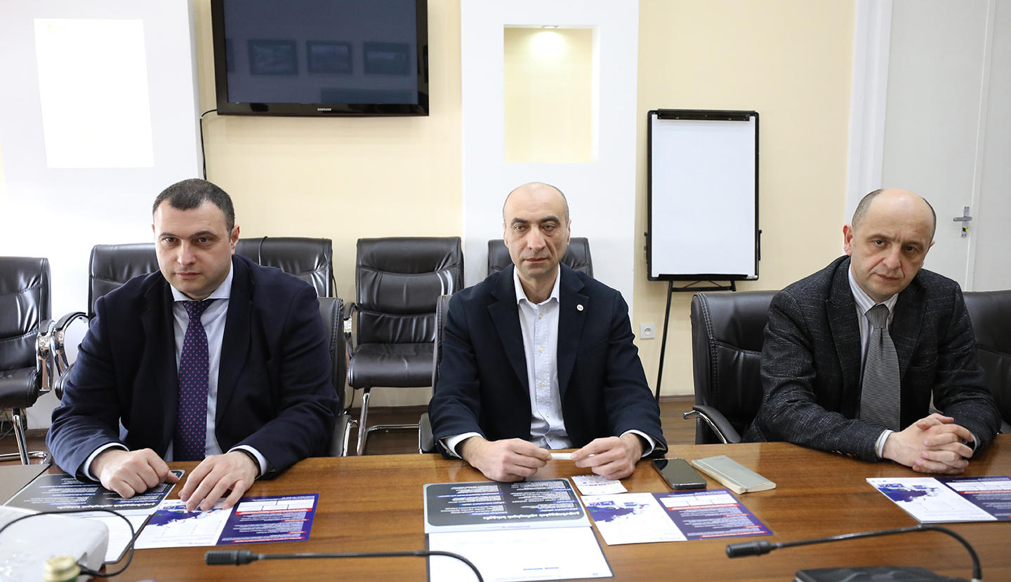 საქართველოს რკინიგზის მენეჯმენტის წევრები ლატვიური საერთაშორისო სატრანსპორტო კომპანიის SIGIS -ის წარმომადგენლებს შეხვდნენ