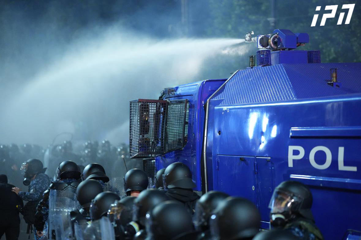 სპეციალური საგამოძიებო სამსახურის ინფორმაციით, 30 აპრილსა და 1-ელ მაისს პარლამენტთან აქციის მონაწილეების მიმართ ძალის გადამეტების ფაქტებთან დაკავშირებით, გამოძიება მიმდინარეობს