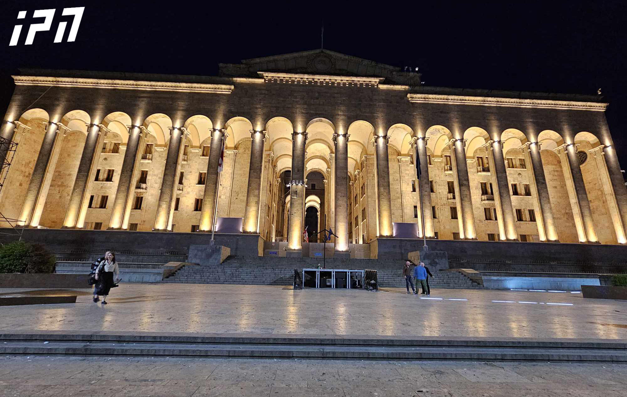 პარლამენტთან აქცია დასრულებულია - რუსთაველის გამზირზე საავტომობილო მოძრაობა აღდგა