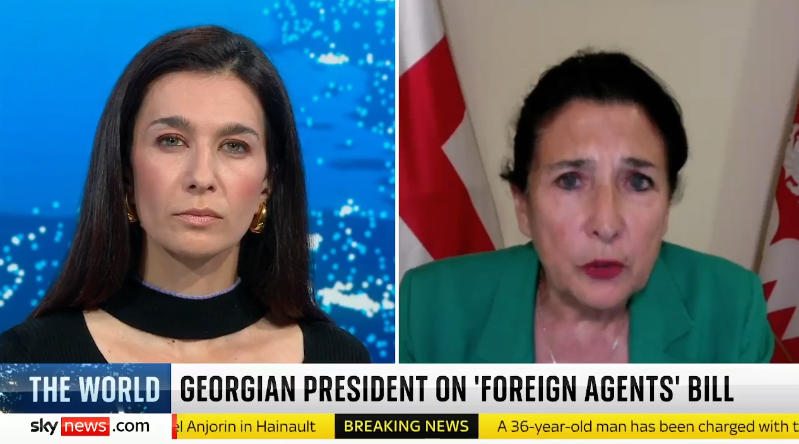 პრეზიდენტი - კანონი წმინდად რუსეთის მიერაა შთაგონებული და ამან გამოიწვია პროტესტი - ის ახალგაზრდების მიერ იმართება, რომელთაც არ სურთ რუსულ გავლენაში დაბრუნება, ისინი არავის არ მისცემენ პერსპექტივის მოპარვის საშუალებას